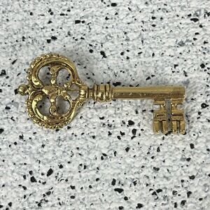 Vintage‎ Zentall Signed Gold Tone Ornate Skeleton Key Brooch Pin 2.5"